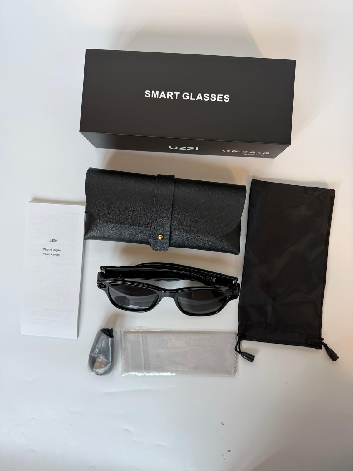 Gafas Inteligentes con el cristal negro, Cámara HD, Bluetooth 5.4, Batería de 220 mAh, Altavoces Estéreo con Bajos, Micrófono con Cancelación de Ruido, Detección de Uso